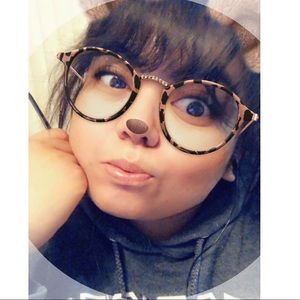 Meet your Posher, Janessa